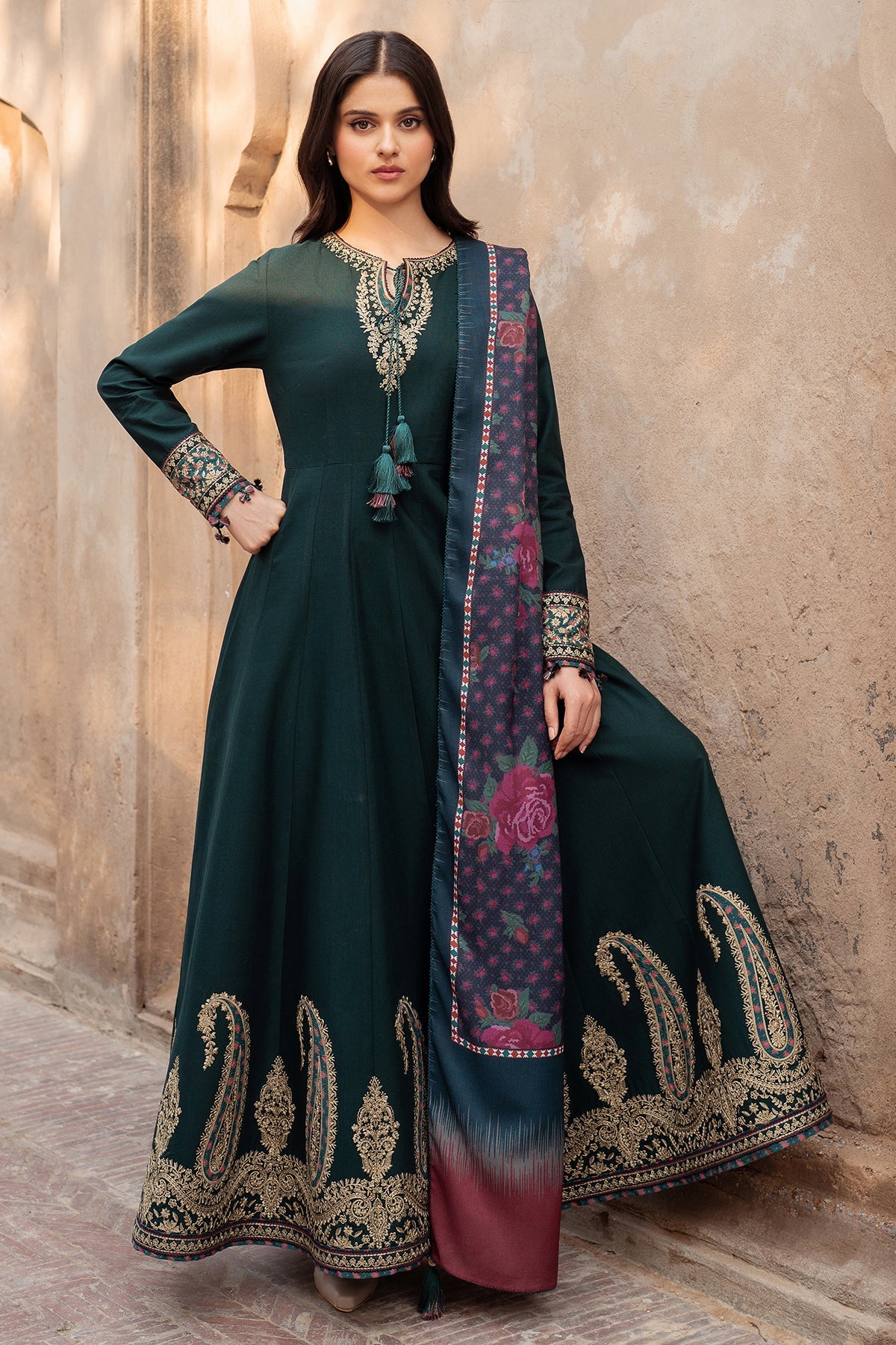 EMBROIDERED SLUB KHADDAR DW'24 D7